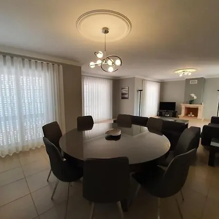 Vila Vale Do Garrao Sleeps 8 Pool Air Con *