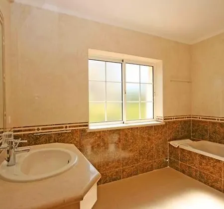 Vila Vale Do Garrao Sleeps 8 Pool Air Con *